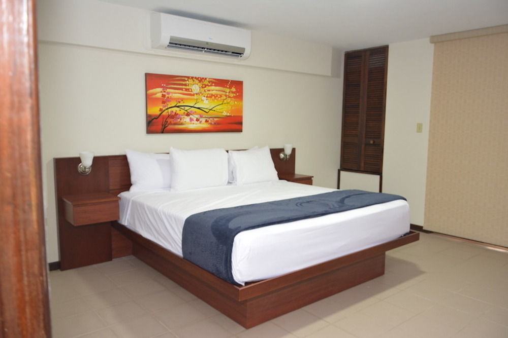 The Plaza Suites Humacao Εξωτερικό φωτογραφία